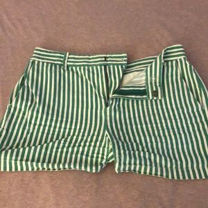 Madewell Chino style shorts, green / white stripes